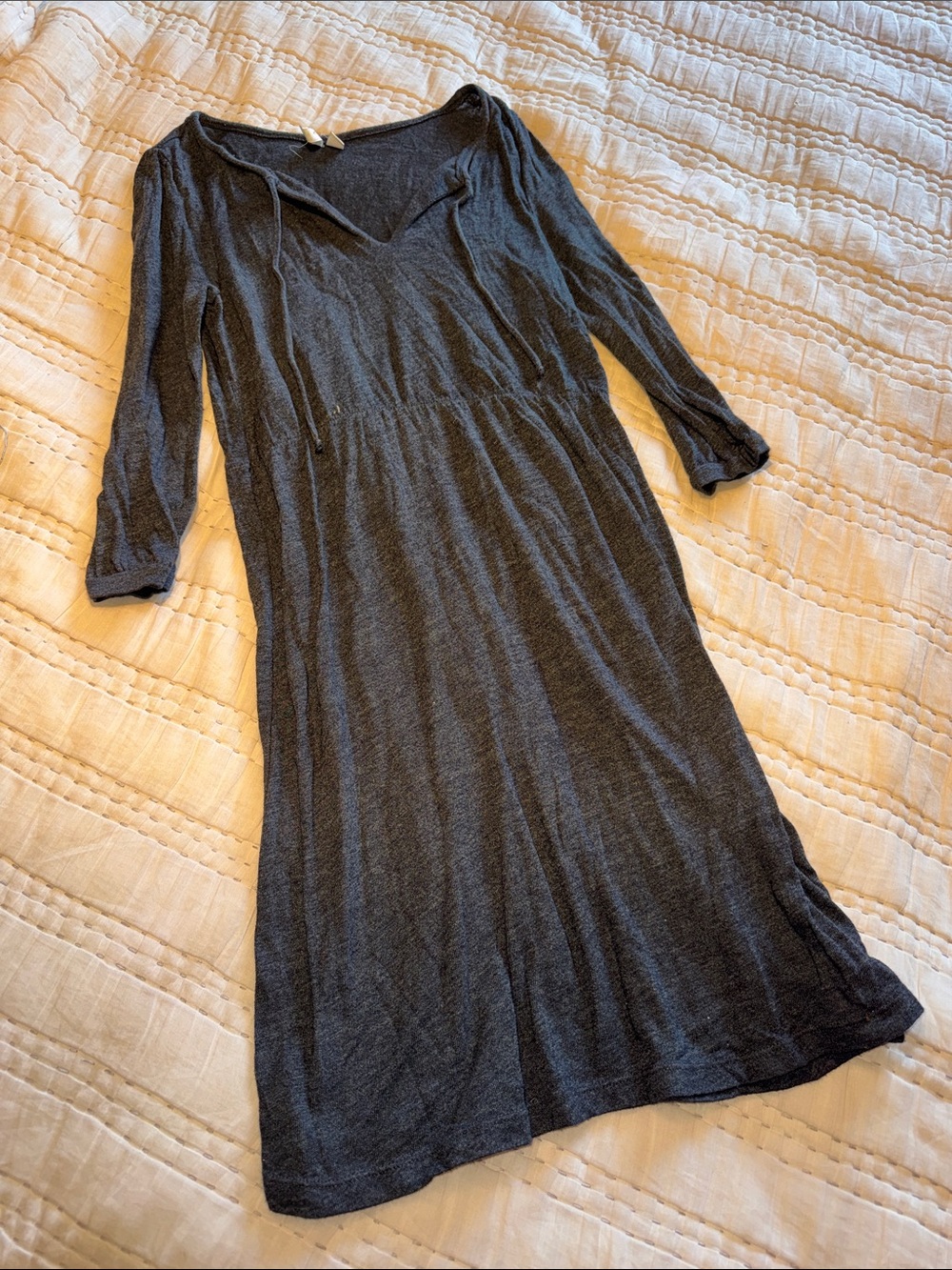 Old Navy Charcoal Gray V-Neck Long Sleeve Midi Dress